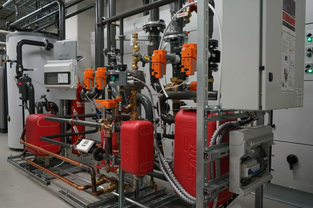 hybrid heating substation