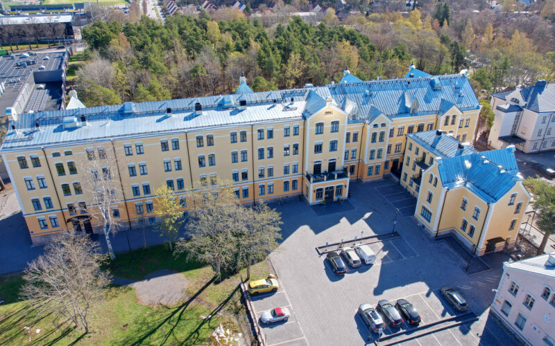 Energy-efficient Kurjenlinna is an example of modern construction